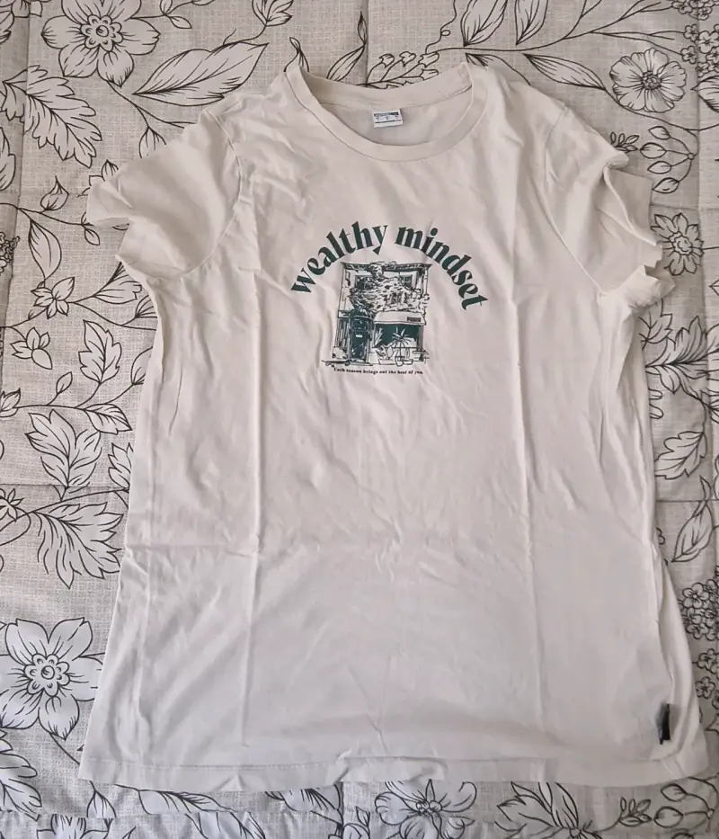 Polera beige con diseño PUMA - 1