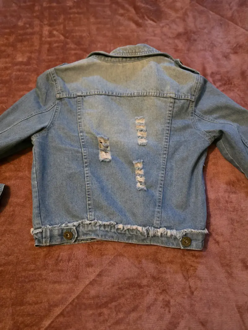 Chaqueta de mezclilla azul desgastada - 2