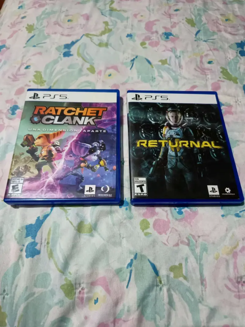 Juegos PS5 Ratchet & Clank y Returnal