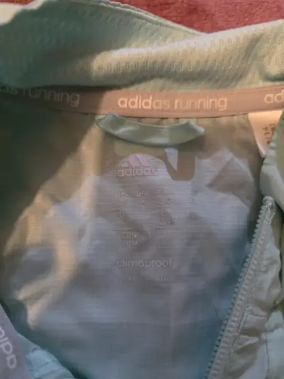 Chaqueta deportiva Adidas celeste con rayas - miniatura 2