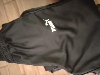 Chaqueta deportiva Puma negra y blanca - miniatura 3