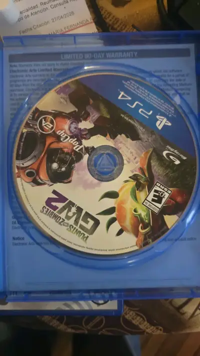 Juego PS4 Plants vs Zombies GW2 - miniatura 2