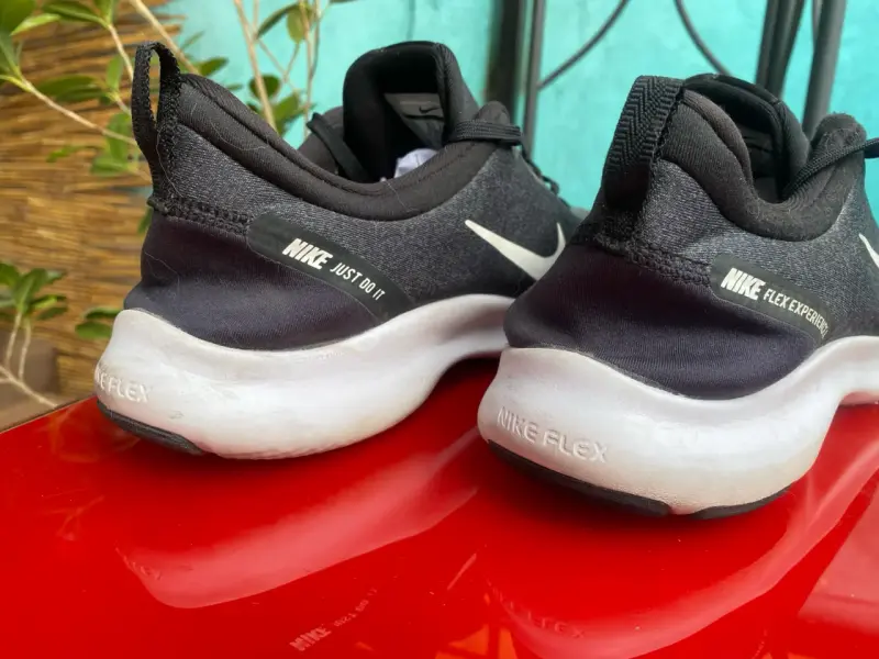 Zapatillas Nike Flex Experience 8 negras Hombre. - 6
