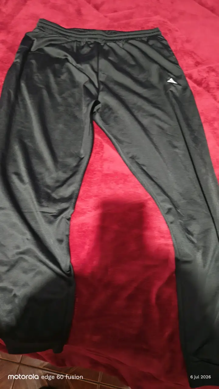 Conjunto adidas de mujer - 1