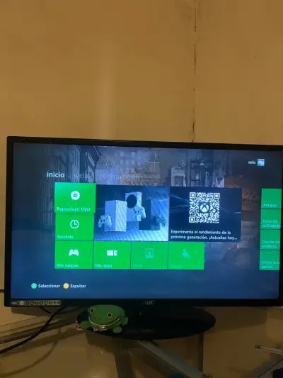 Consola Xbox 360 con juegos y control - miniatura 4