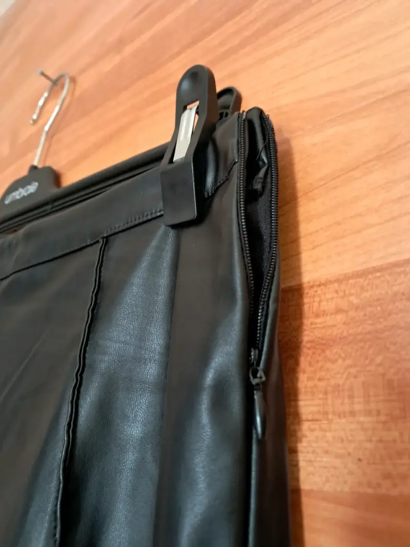 Pantalones de cuero sintético negros talla l - 3