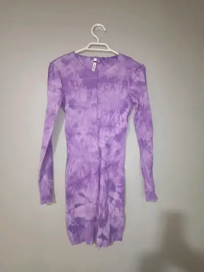 Vestido morado de manga larga estilo tie-dye - miniatura 3