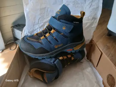 Botas de trekking infantiles lippi azul y negro - miniatura 1