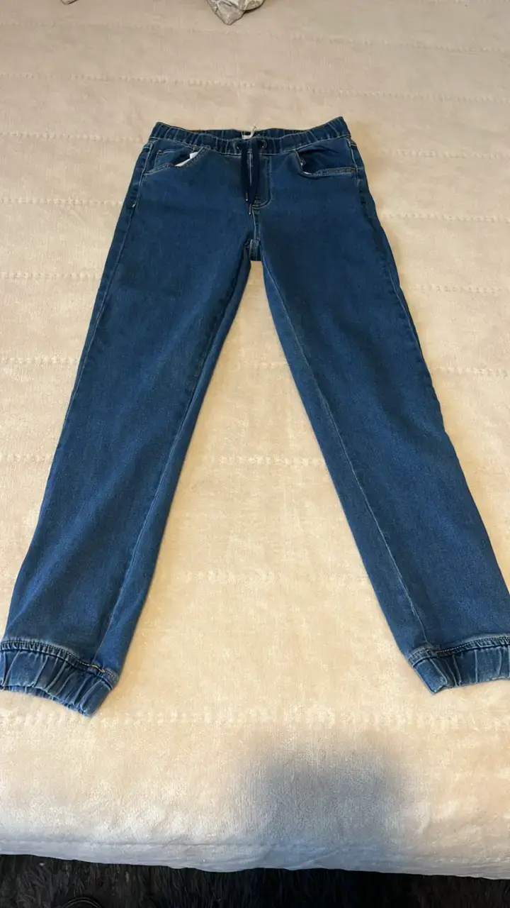 Jeans azul para hombre con ajuste cómodo - 1