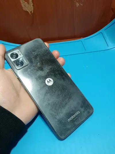 Smartphone Motorola con pantalla táctil - miniatura 4