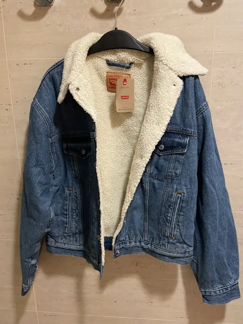 Chaqueta de mezclilla Levi's con forro de borrego - 2