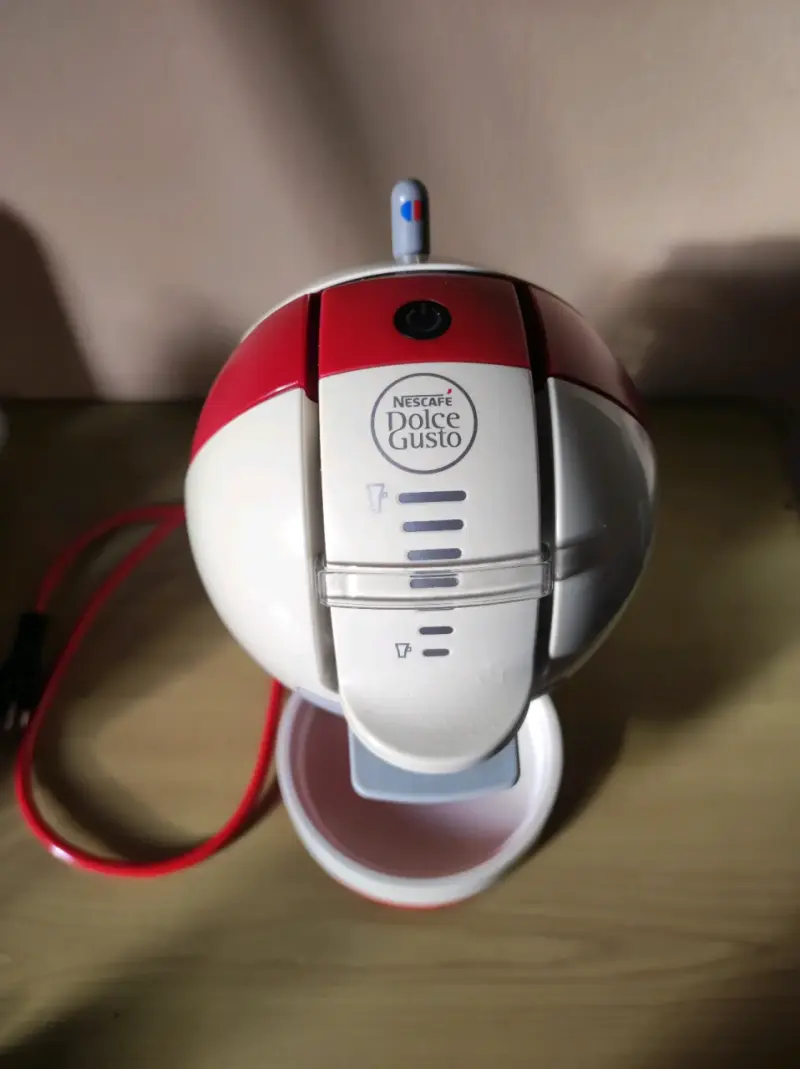 Cafetera Dolce Gusto automática roja - 2