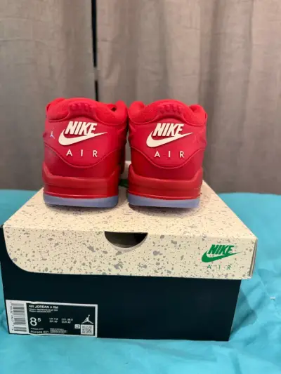 Zapatillas Nike Air Jordan 4 rojas - miniatura 3