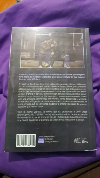 Libro 'Bajo la Misma Estrella' de John Green - miniatura 2