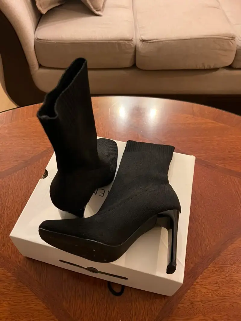 Botines negros de tacón alto elegantes - 3
