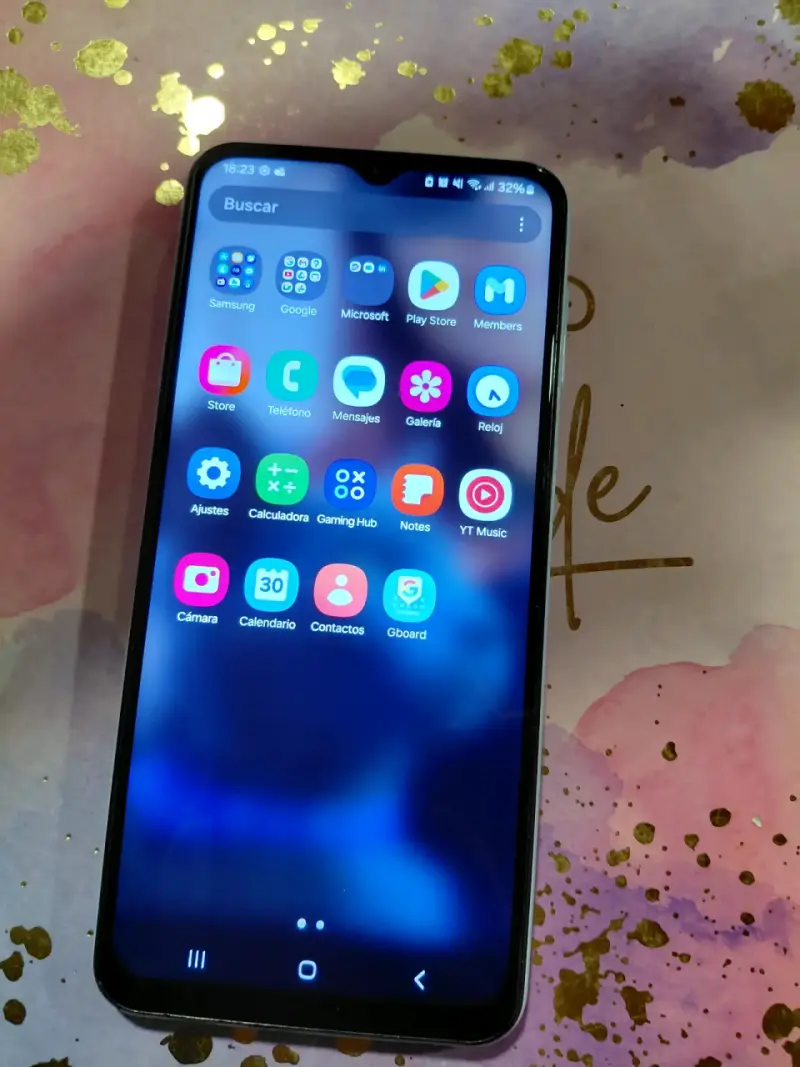 Smartphone Samsung Galaxy en buen estado - 1