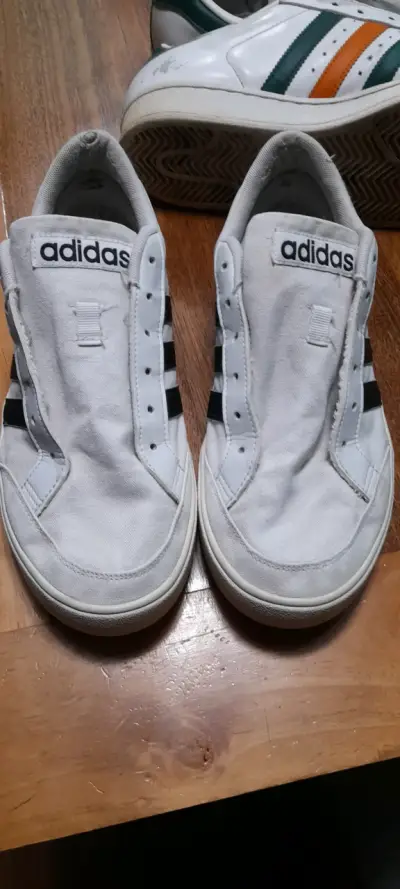 Zapatillas Adidas blancas clásicas 42 1/2 - miniatura 1