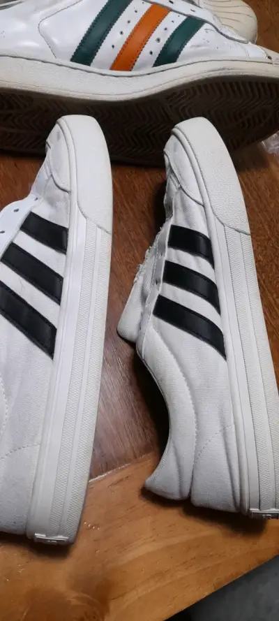 Zapatillas Adidas blancas clásicas 42 1/2 - miniatura 2
