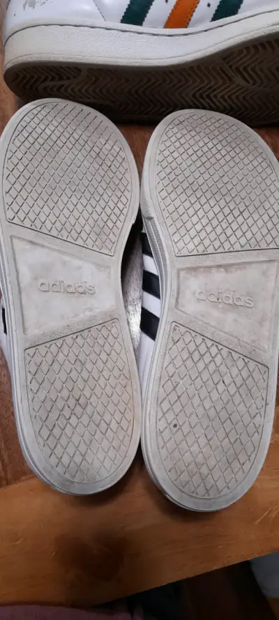 Zapatillas Adidas blancas clásicas 42 1/2 - miniatura 4