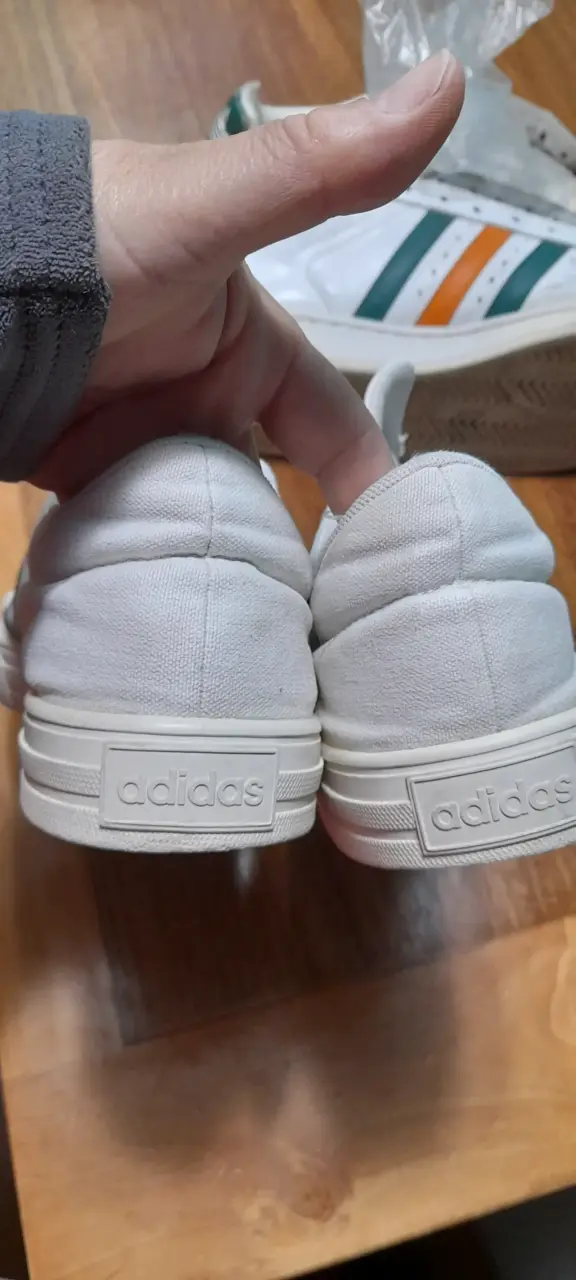 Zapatillas Adidas blancas clásicas 42 1/2 - 6