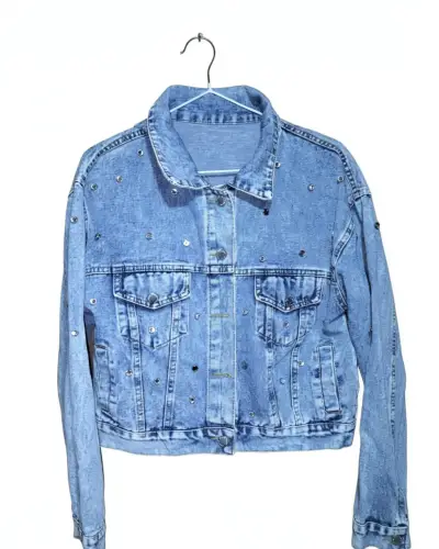 Chaqueta de mezclilla con tachas - miniatura 3
