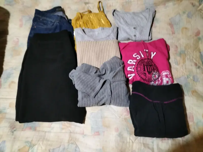 Lote de ropa variada para mujer - 2