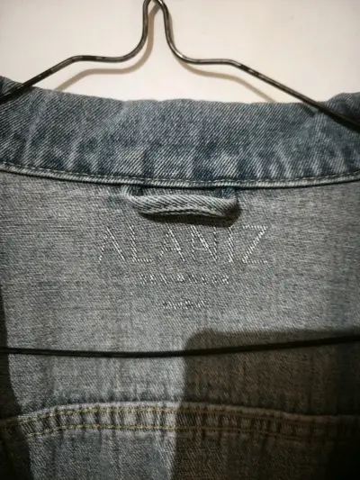 Chaqueta de mezclilla azul claro - miniatura 3