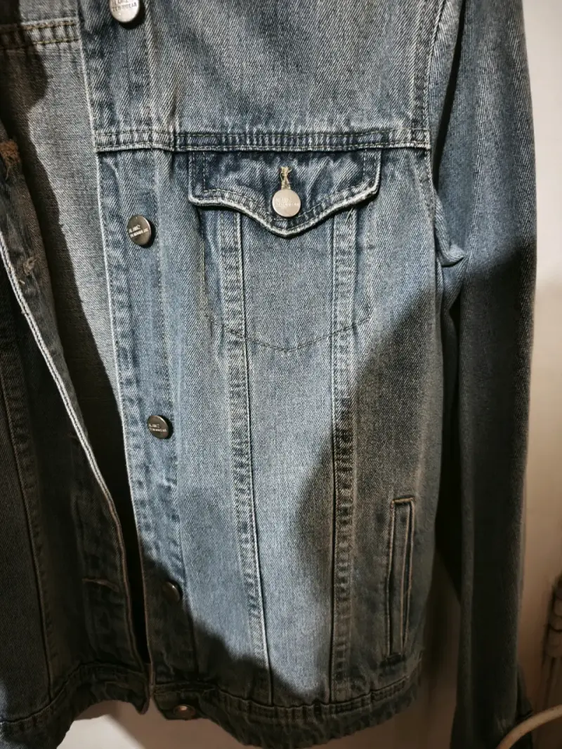 Chaqueta de mezclilla azul claro - 4
