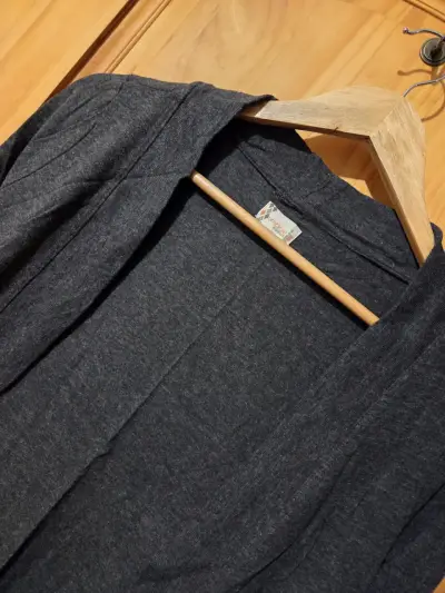 Polera negra Umbrale mujer talla XS - miniatura 2