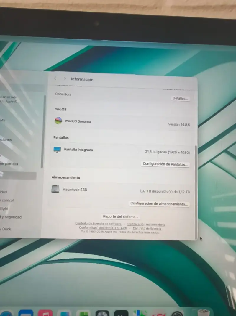 iMac de 21.5 pulgadas con teclado y mouse - 4