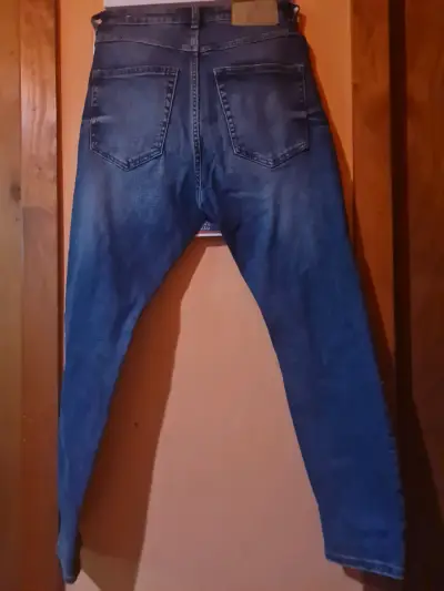 Jeans azul oscuro Pull&Bear para hombre - miniatura 2