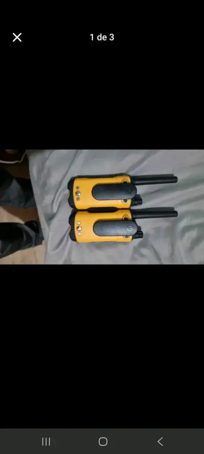 Walkie Talkies Motorola amarillos - miniatura 2