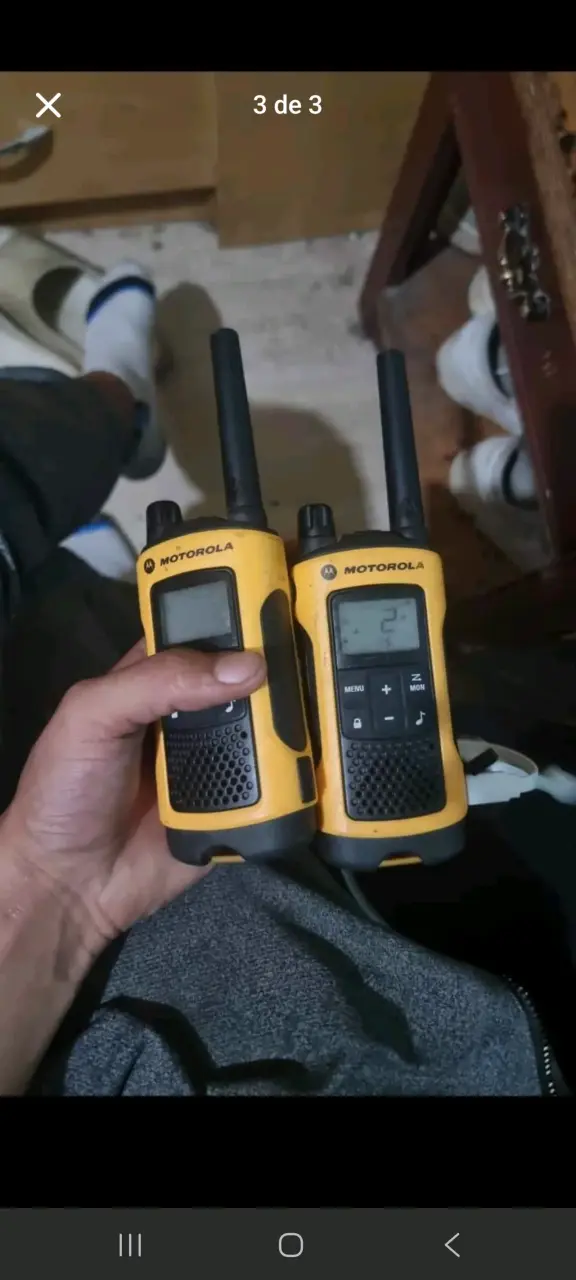 Walkie Talkies Motorola amarillos - 3