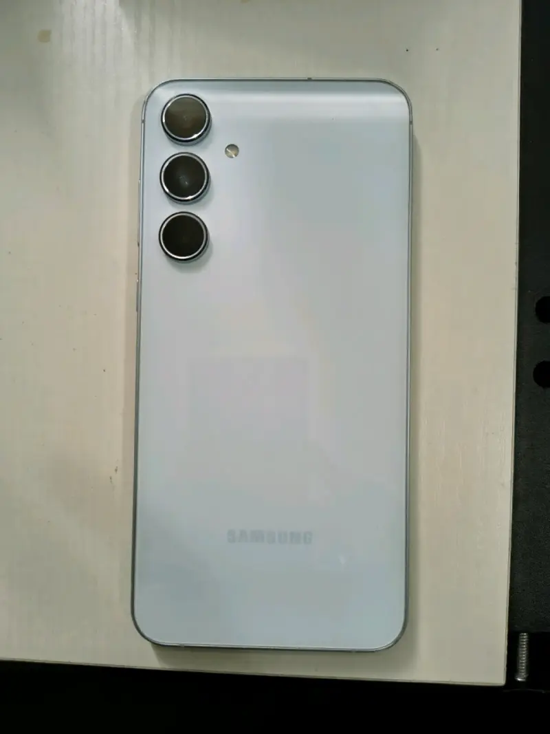 Samsung Galaxy A55 5G 128 GB Azul Celeste - 2