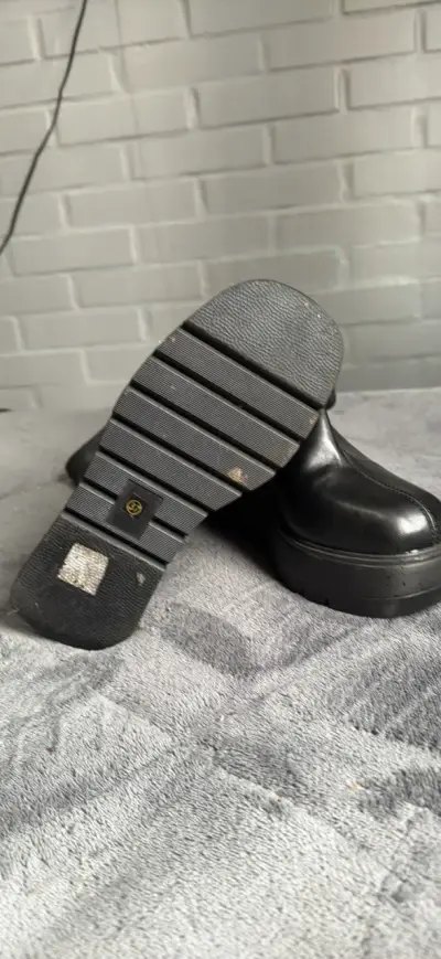 Botines negros de cuero con plataforma - miniatura 3