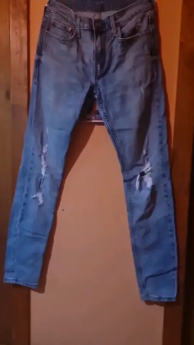 Jeans desgastados azul claro para hombre - miniatura 1