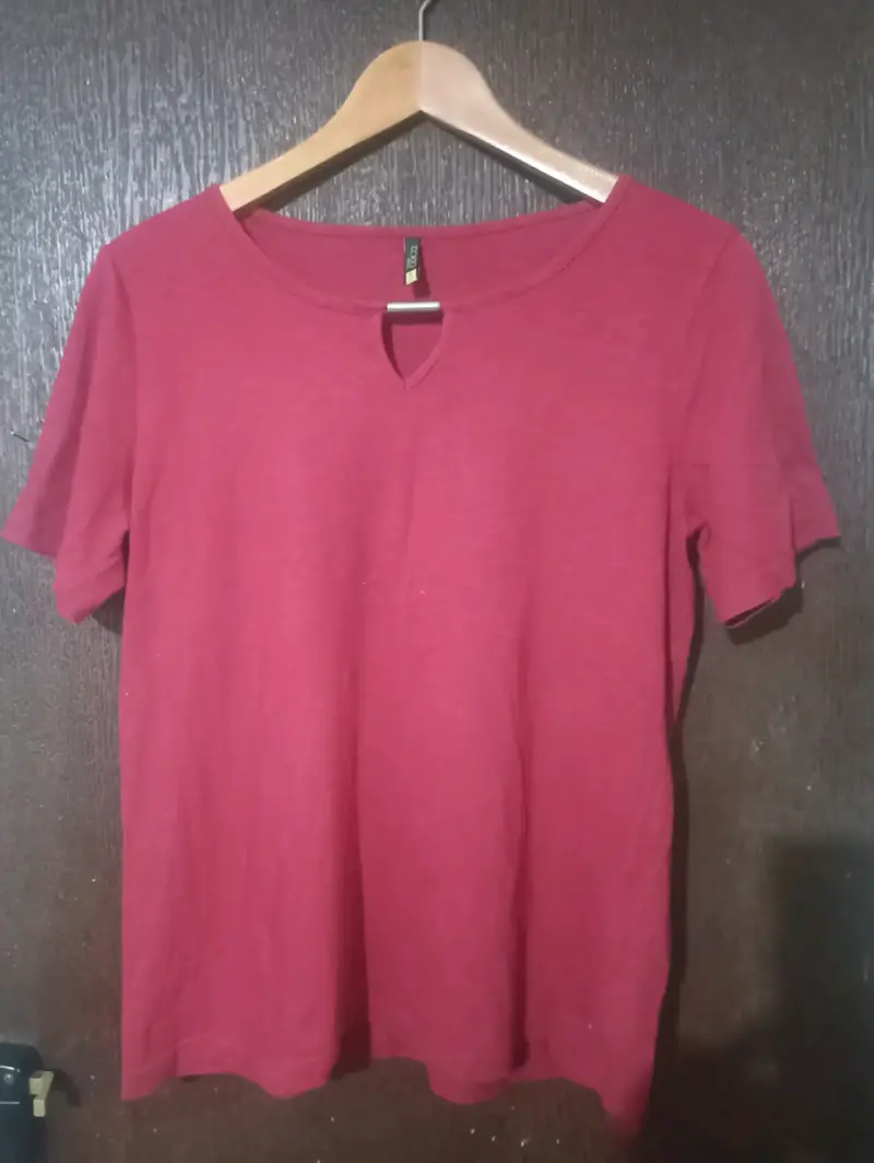 Polera roja para mujer