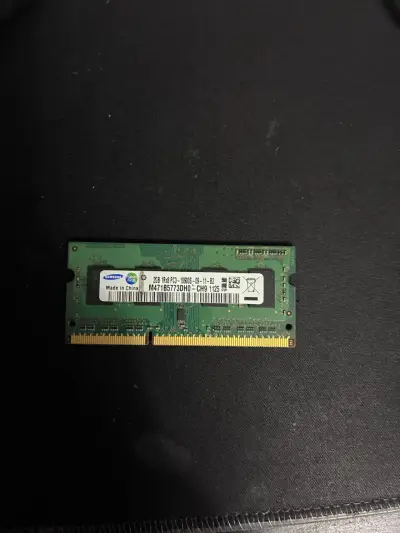 Memoria RAM Samsung 2GB DDR3 para laptop - miniatura 1