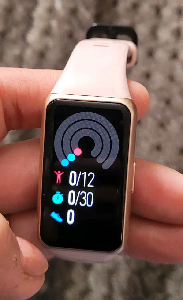 Huawei Band 6 rosa con pantalla AMOLED - 4