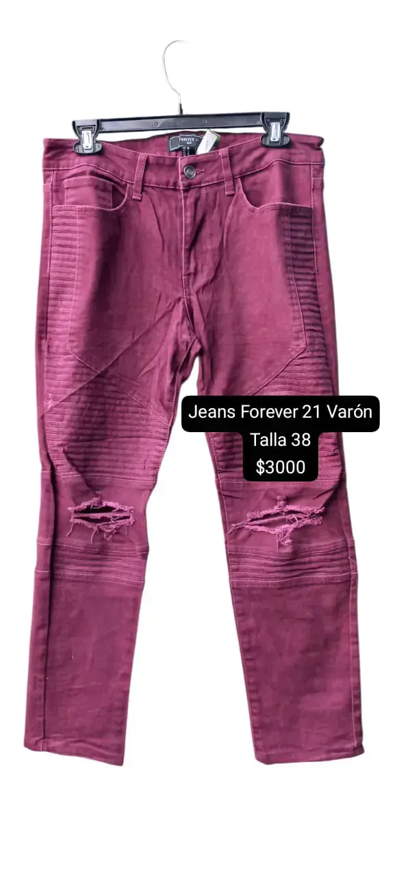 Jeans burdeos Forever 21 para hombre