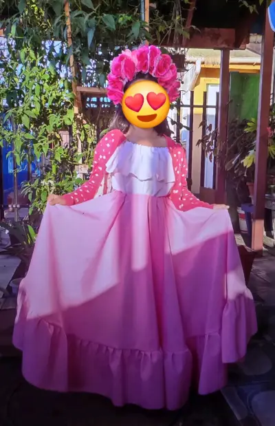 Vestido de niña rosa con volantes - miniatura 1