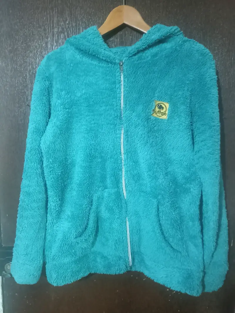 Chaqueta polar turquesa con capucha Buffalo