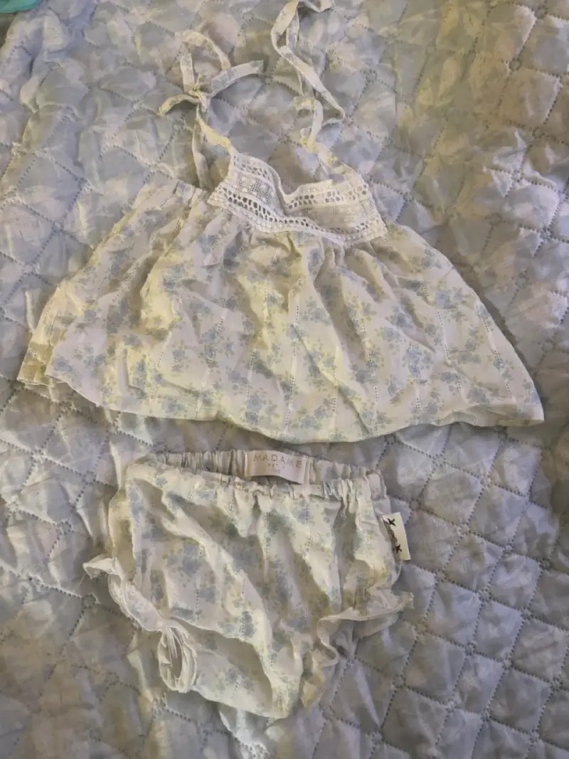 Vestido infantil beige con encaje - 5