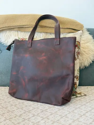 Bolso de cuero marrón elegante - miniatura 1