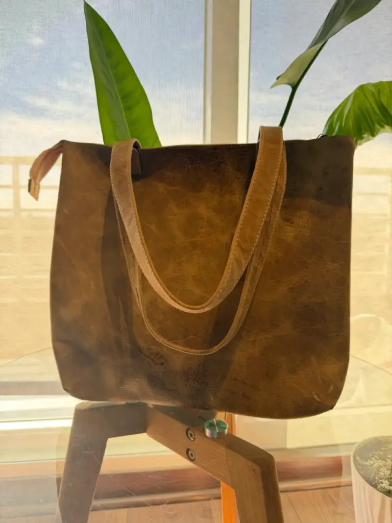 Bolso de cuero marrón elegante - 2