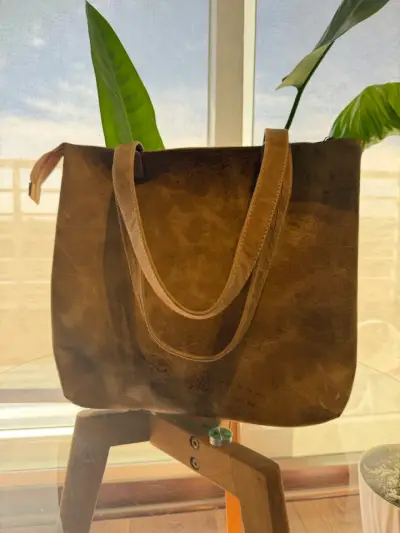 Bolso de cuero marrón elegante - miniatura 2