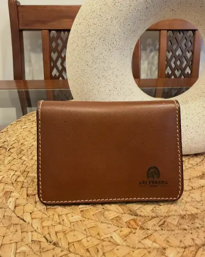 Bolso de cuero marrón elegante - miniatura 4