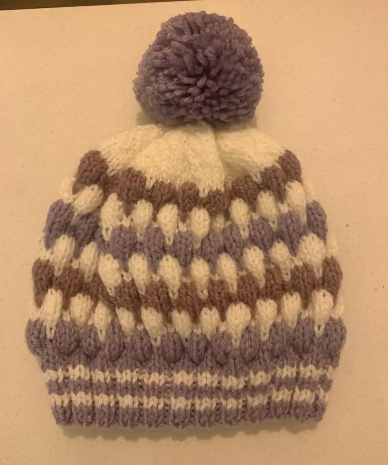 Gorros tejidos de lana con pompones - 3