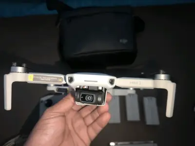 Kit completo DJI Mini 2 Fly More Combo - miniatura 3