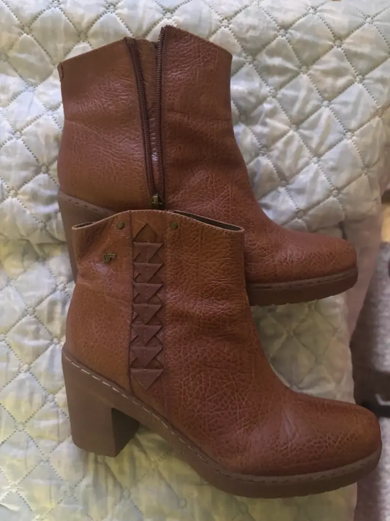 Botines de cuero marrón con tacón - 1